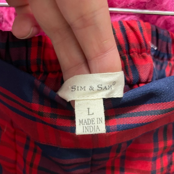 Red and Navy Pleated Skirt - Picture 3 of 4